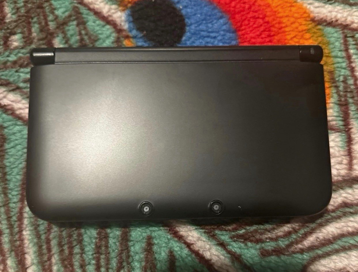 Nintendo 3DS LL Black Handheld Console w/ AC Adapter, Stylus, Wi-Fi NTSC-J 64GB