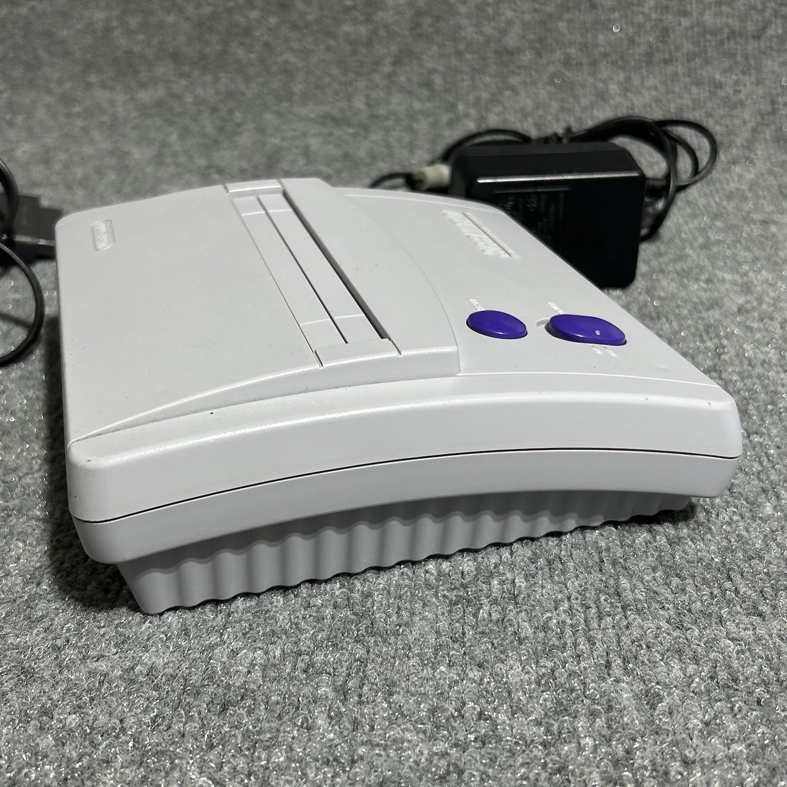 Super Nintendo Junior SNES Jr. Console W/ OEM Controllers, Cables & Donkey Kong