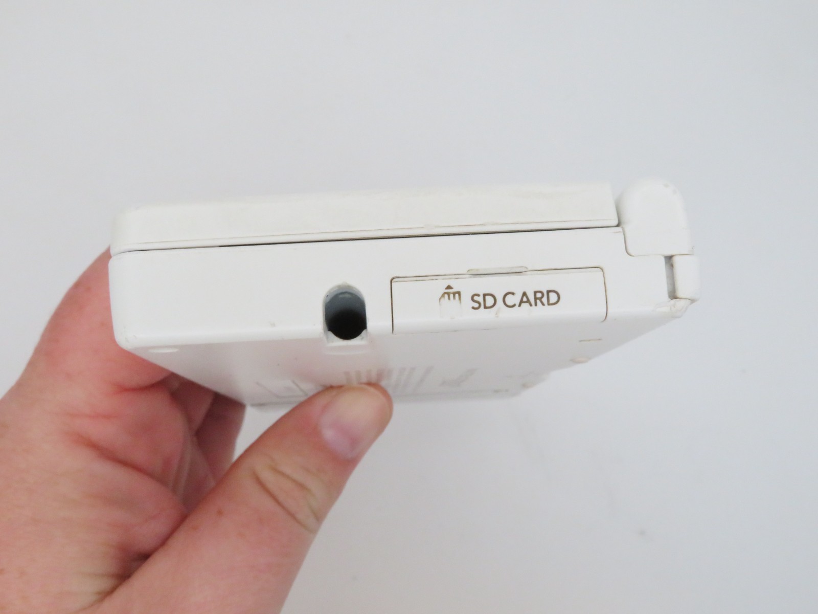 Nintendo DSi Handheld Game Console, White – Works but AS-IS for Parts/Repair