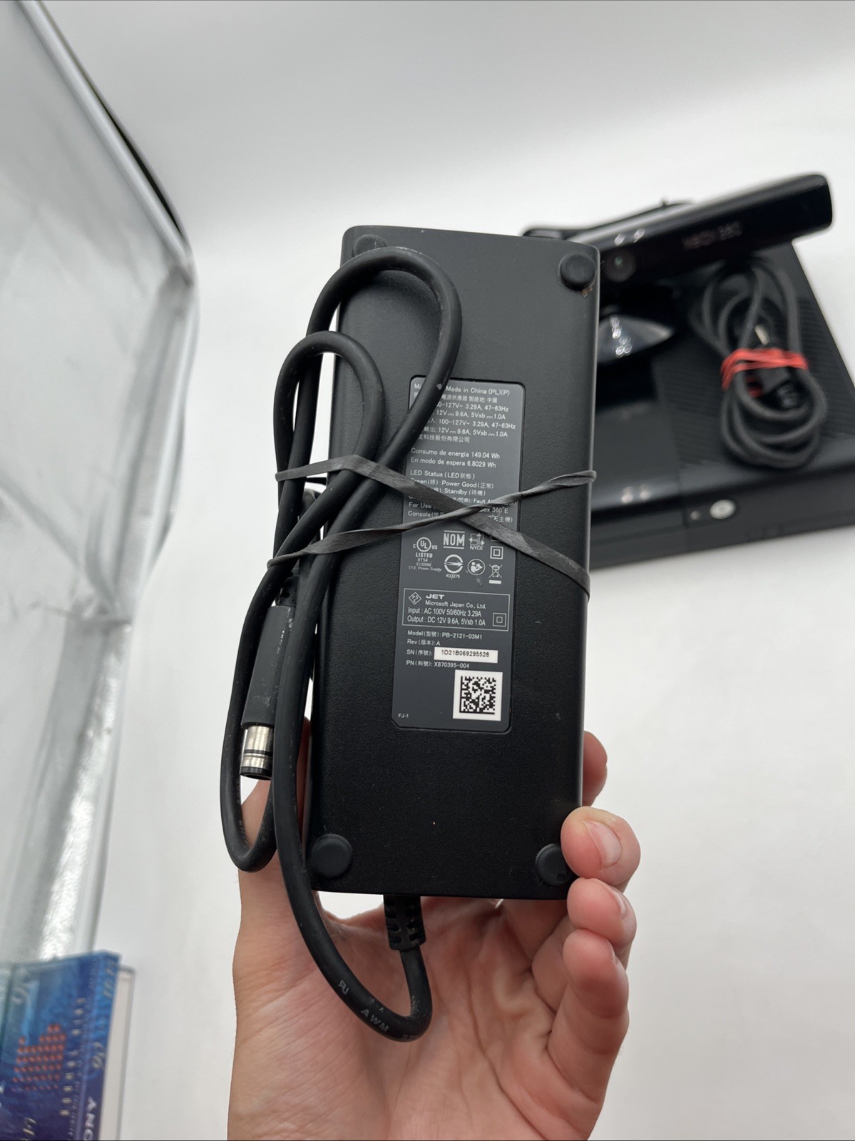 Microsoft Xbox 360 E Model 1538 250GB Console w Power & Kinect For Parts Repair