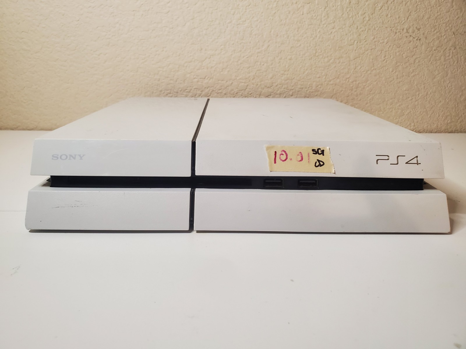 PS4 White Low Firmware 10.01