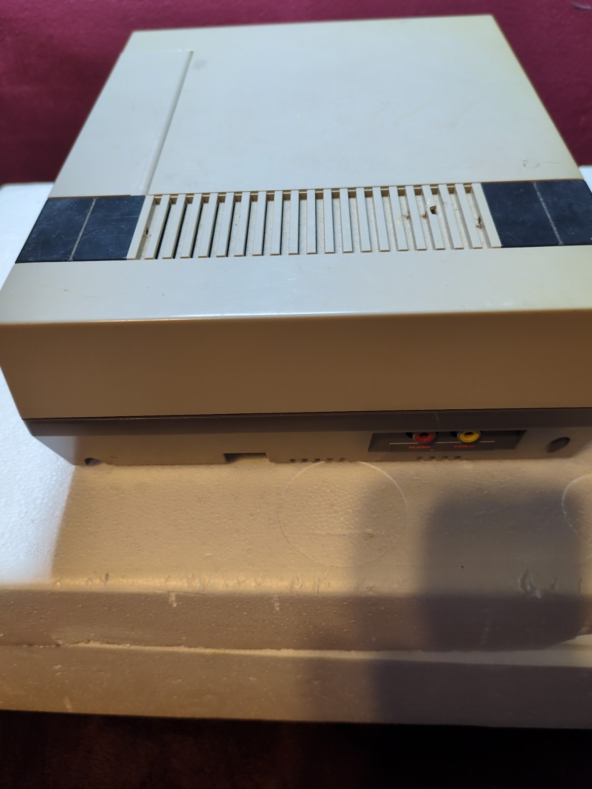 Nintendo NES Action Set Home Console – Grey Box /w Styro – Tested With 8 Games!