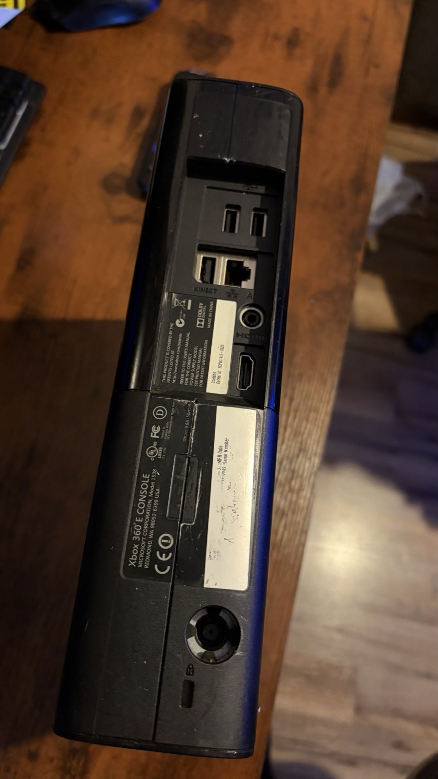 Microsoft Xbox 360 E 250GB Console (Doesn’t Work read Desc)