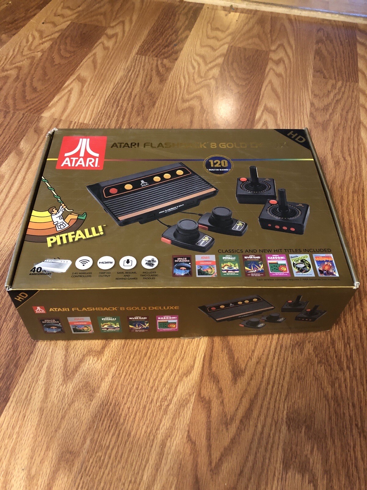 Atari Flashback 8 Gold Deluxe HD Console Wireless Controllers – Gold