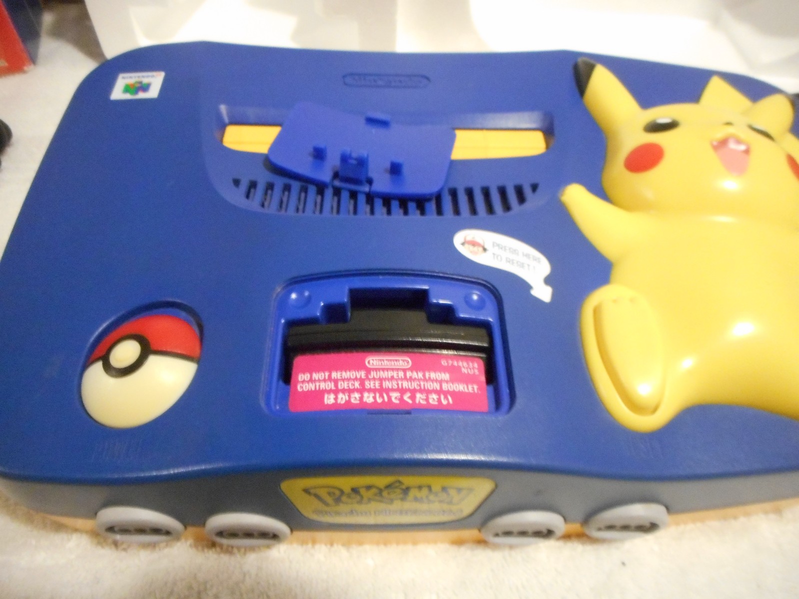 Nintendo 64 Pokémon Pikachu Edition Console – With Box and Foam – (NUS-101)
