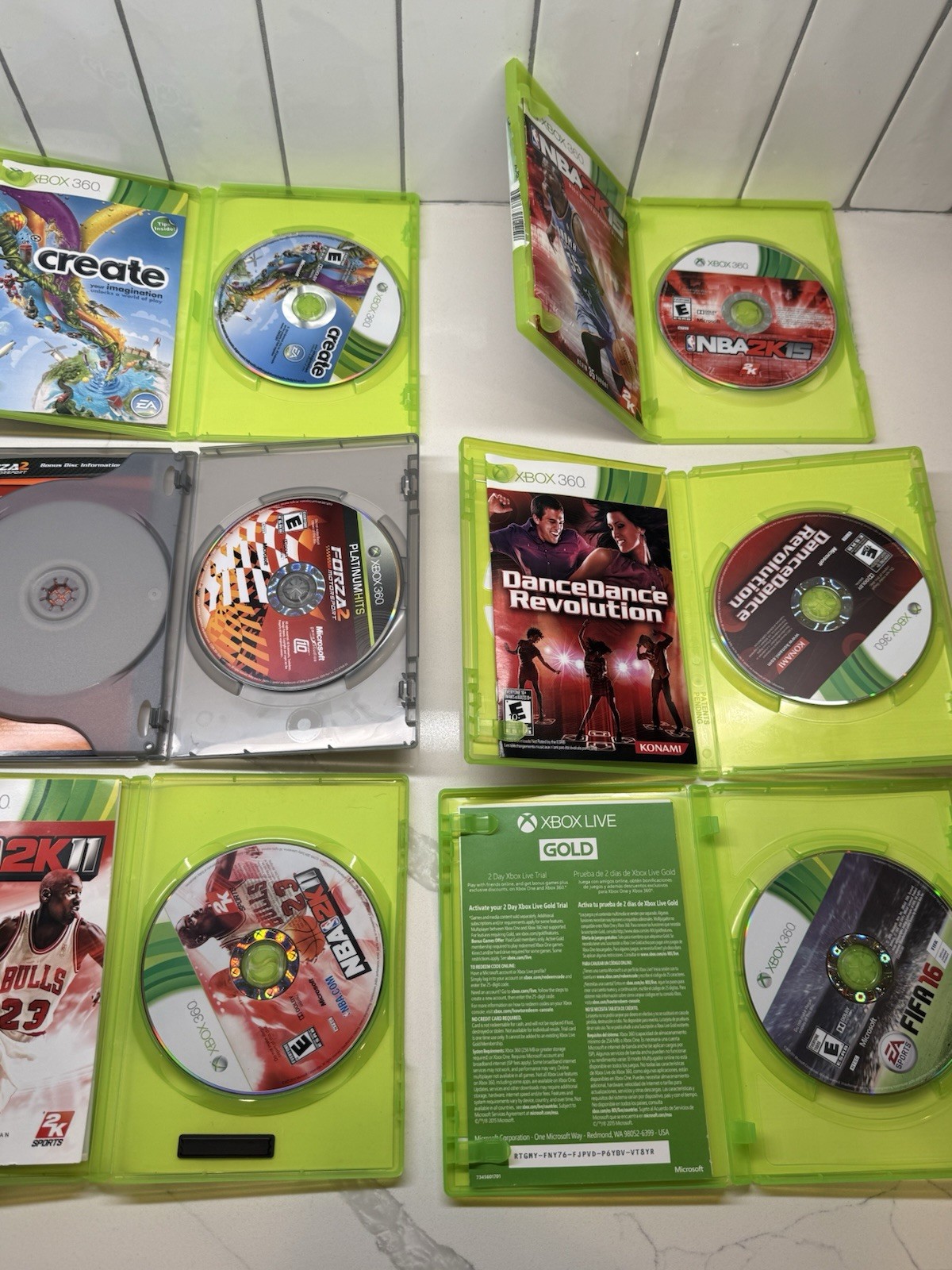 Xbox 360 S Console SLIM Model 1439 w/ Kinect, Controllers + Games Lot – READ DES