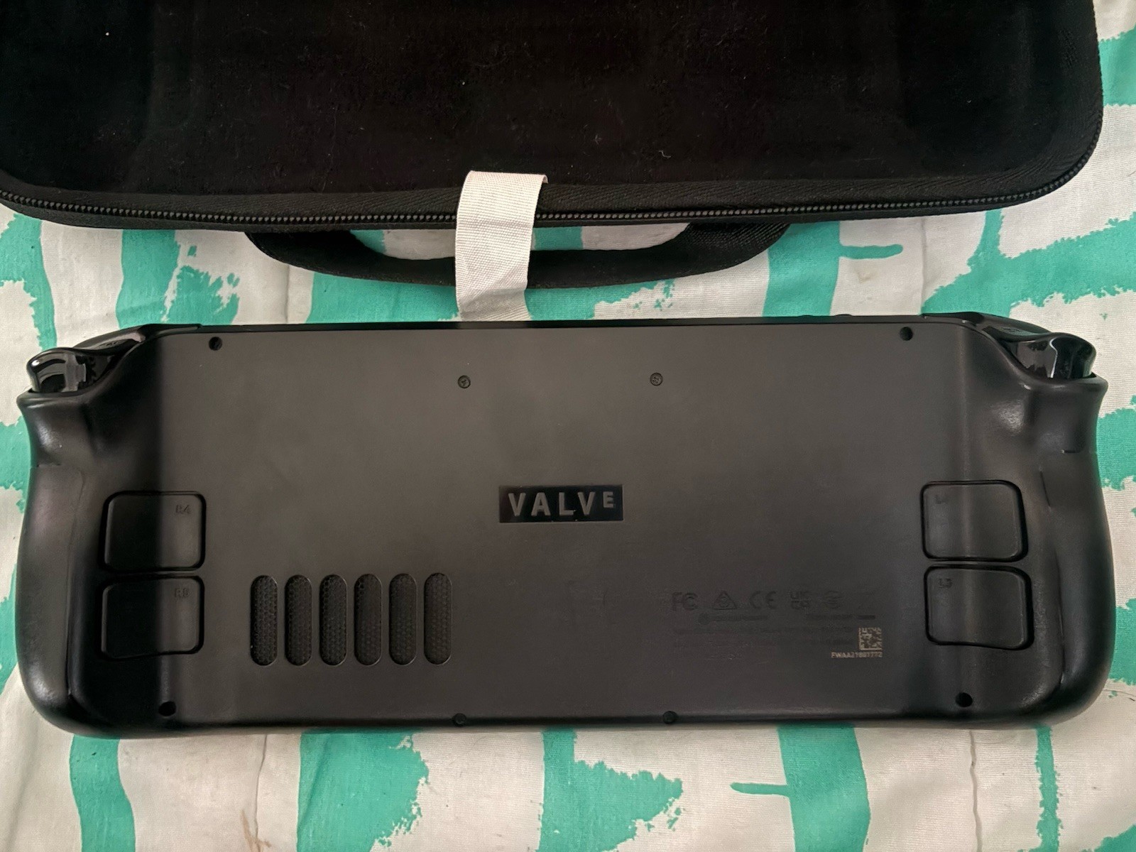 Valve Steam Deck LCD 1TB (upgraded from 256) with Extra Case