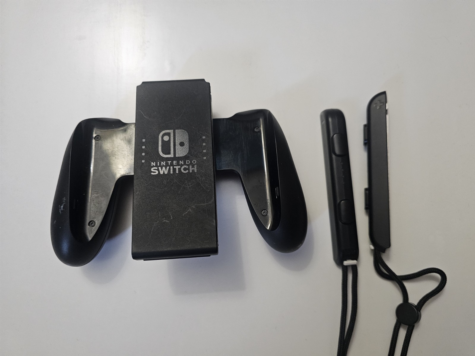 Excellent Condition Nintendo Switch Console W/ All Accessories & travel cases.