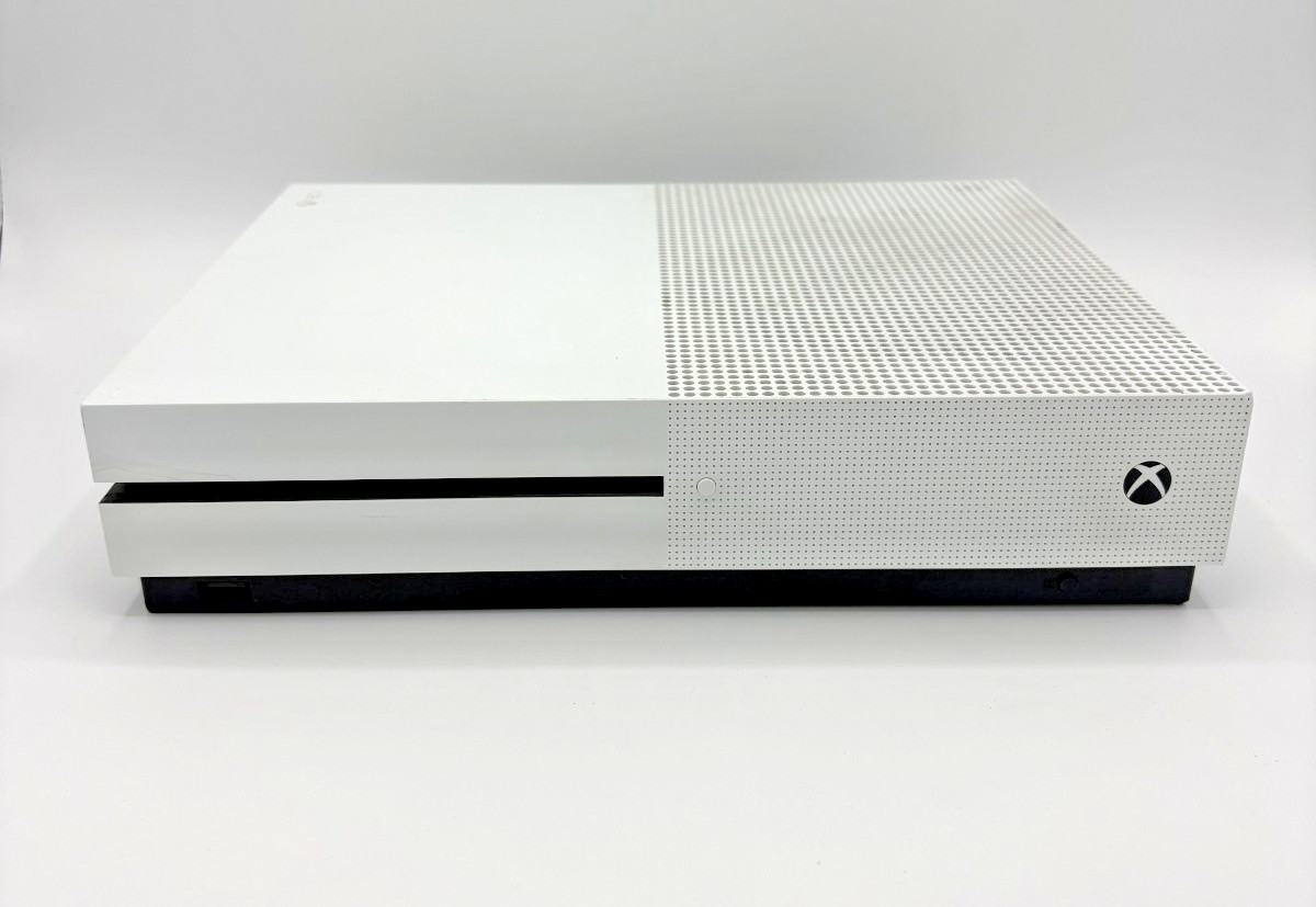 Xbox One S w/ Core Wireless Controller & Star Wars Battlefront 2 (TESTED)