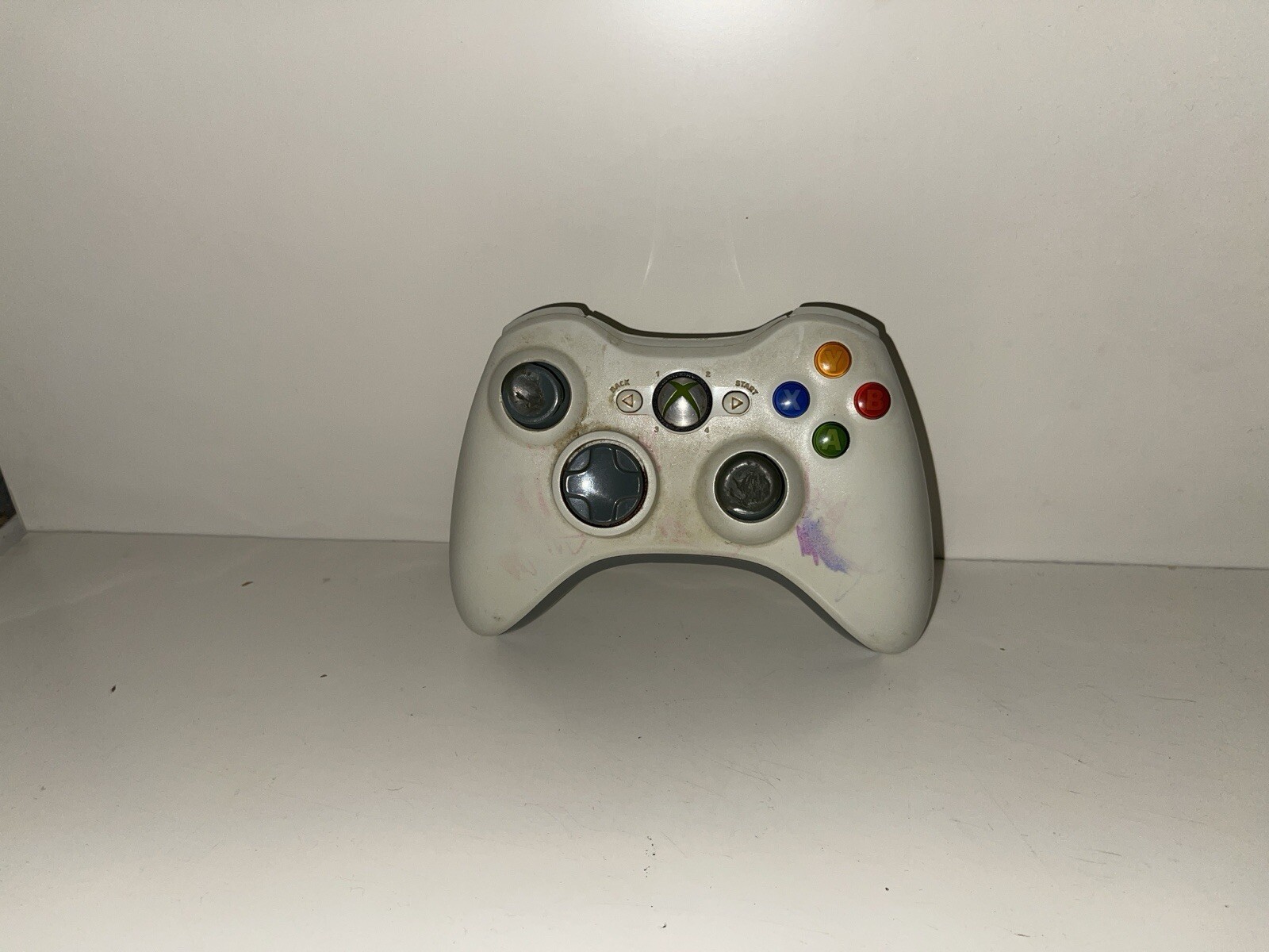 Microsoft Xbox 360 Pro System Bundle 60GB White Console
