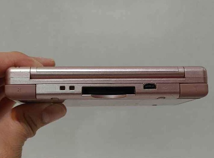 Nintendo DS Lite HandHeld System DS Lite HandHeld Console ORIGINAL Metallic Rose