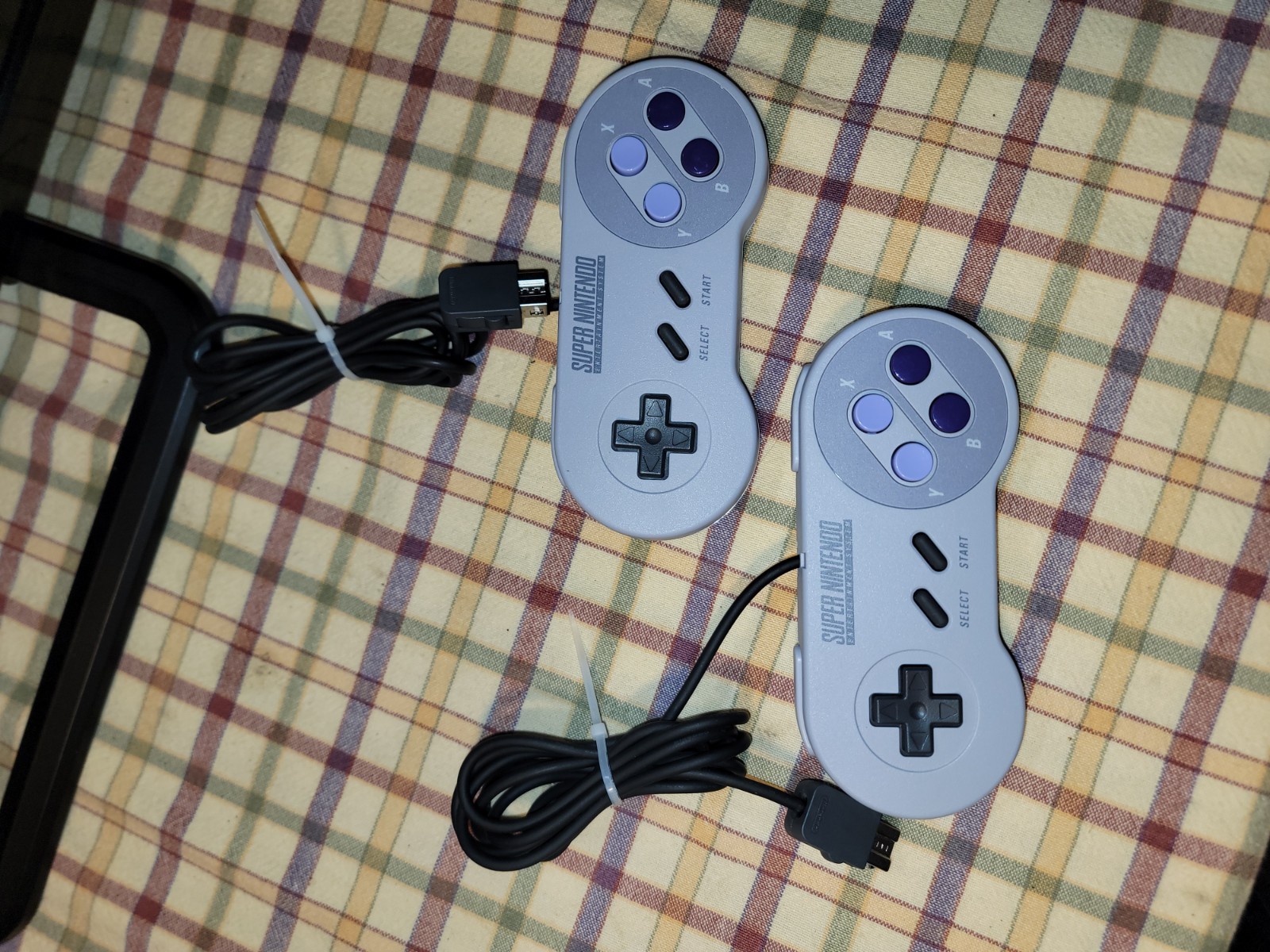 Nintendo Super Nes Game System Control Deck Clv-201 Bundle With 2 Controllers