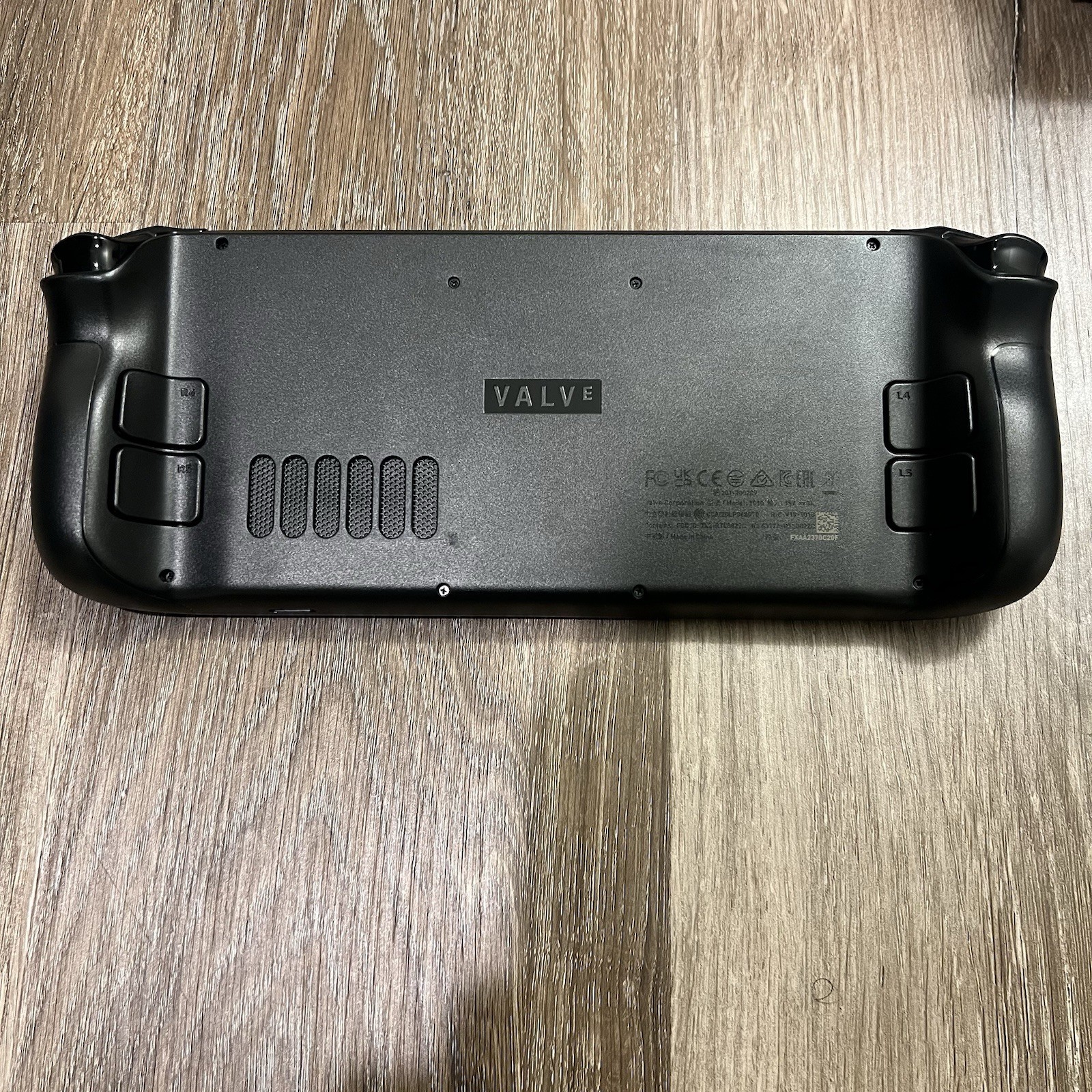 Valve Steam Deck LCD 1 TB Internal SSD, W/256GB SD Card, Dock/Case/Charger