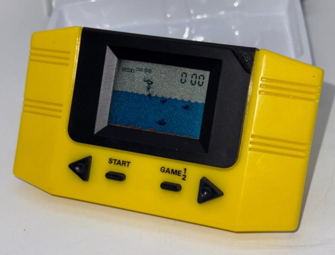HELICOPTER RESCUE – LCD Game & Watch Portable Console – 1990’s – DEADSTOCK BOXED