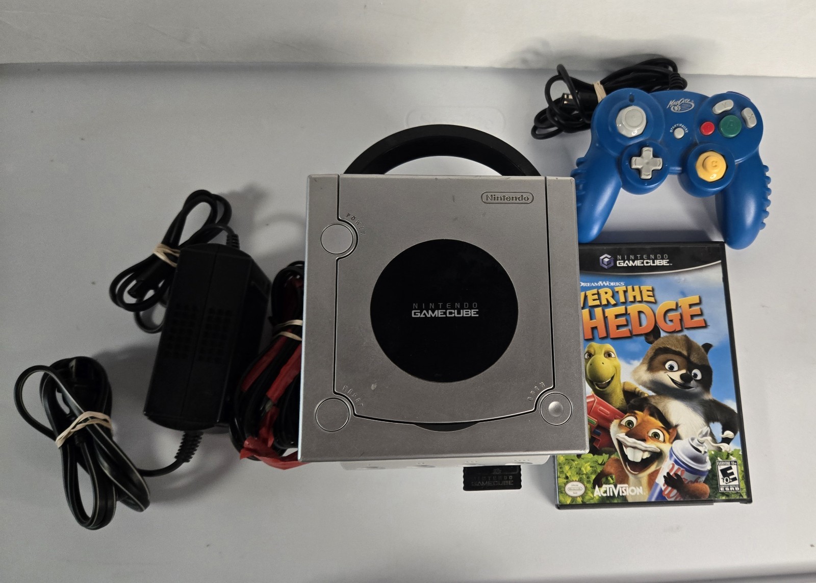 nintendo gamecube bundle With Gameboy Attachment And 1 Controller And 1 Game