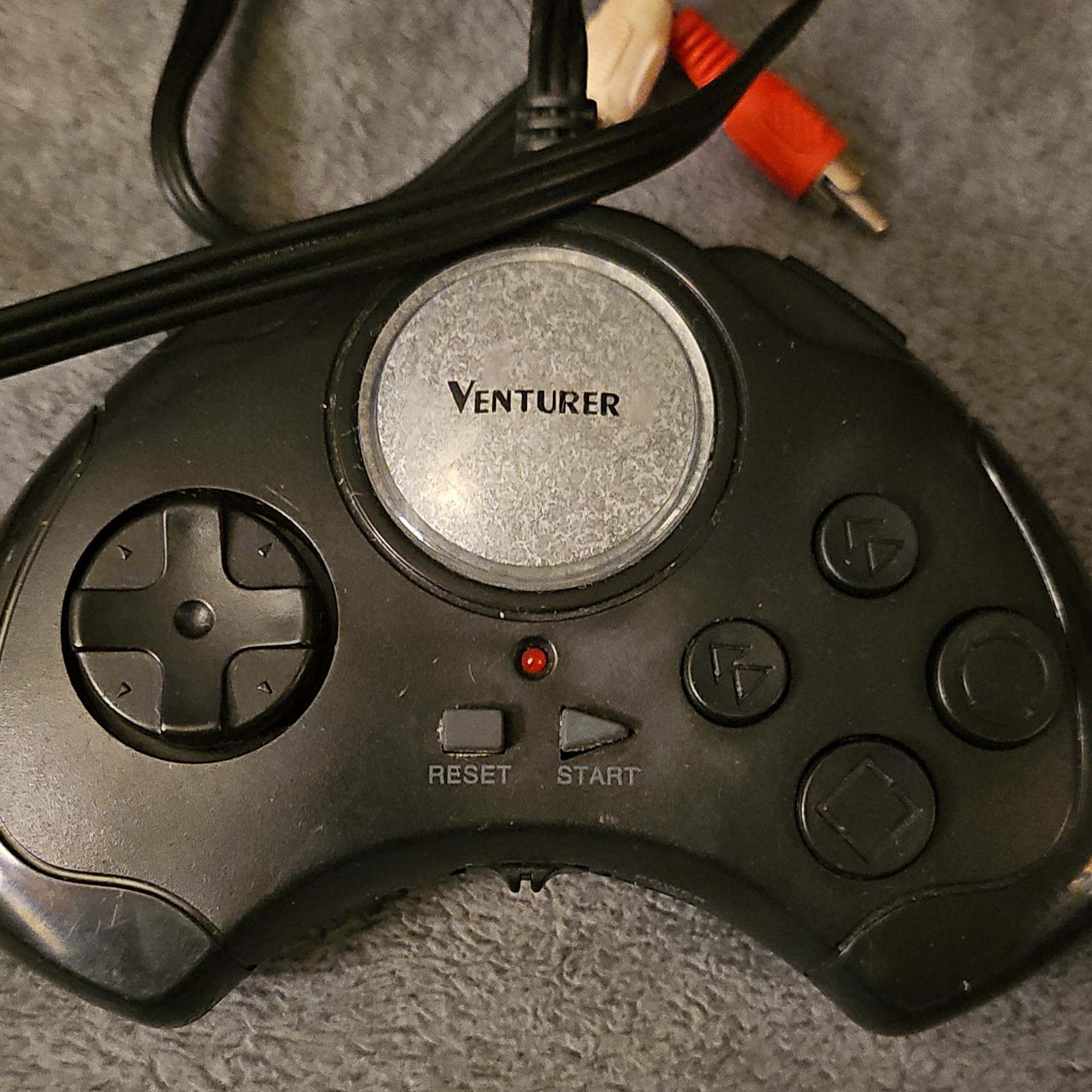 Venturer Plug & Play Handheld System Black Composite RCA Reset Button -UNTESTED