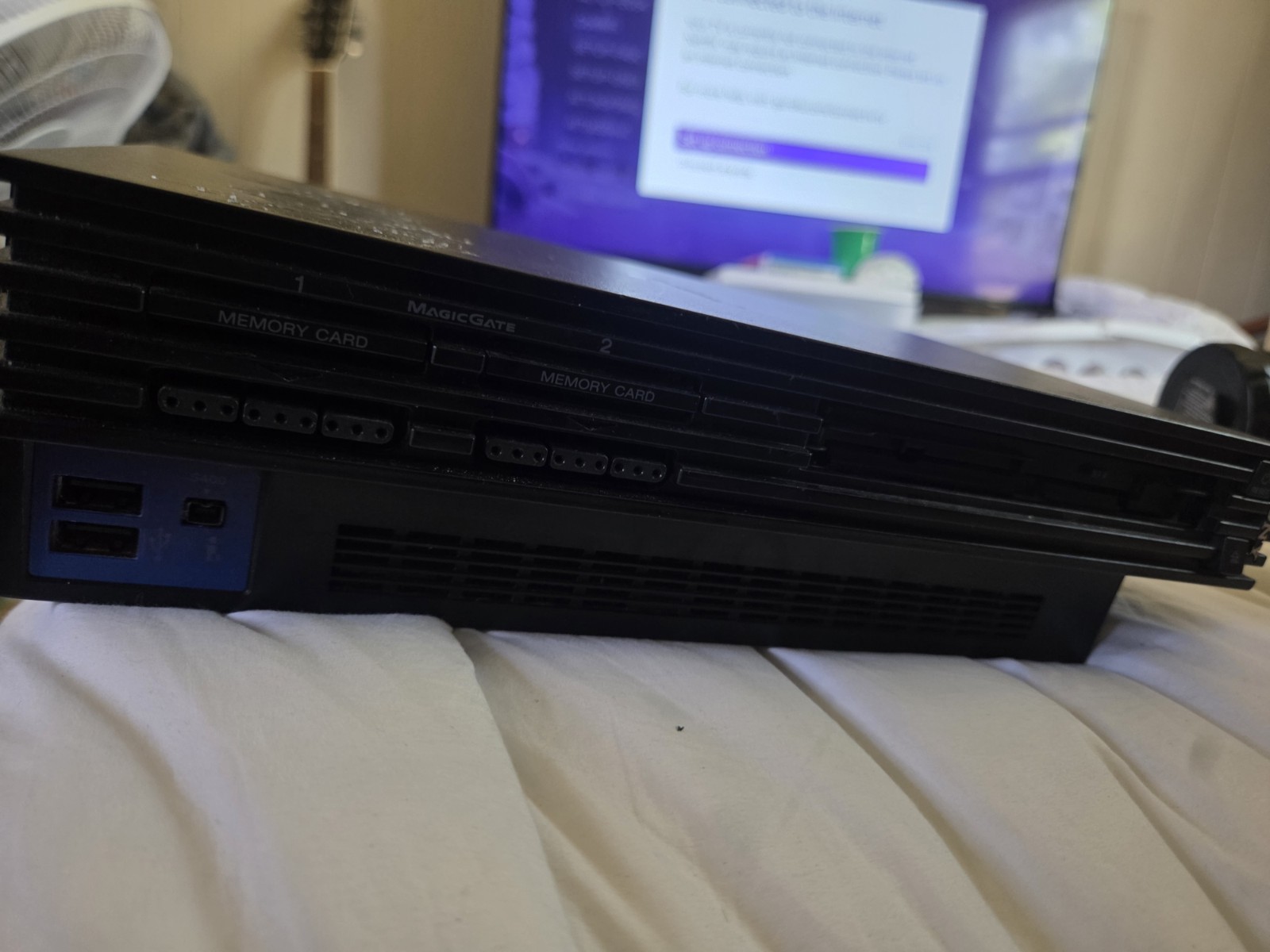 Sony PlayStation 2 SCPH-39001 NTSC-U/C Black w/ Controller & 8MB