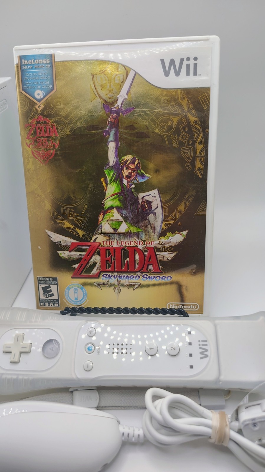 Nintendo Wii Console Bundle RVL-101 – Zelda Skyward sword – Motion Plus