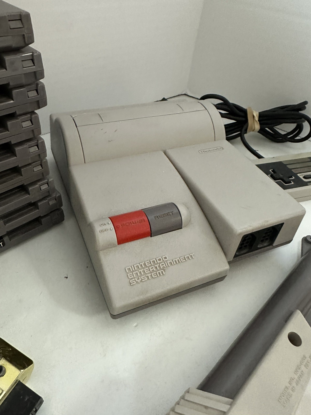 Nintendo NES-101 Original Top Loader Console System BUNDLE WITH 20 GAMES & MORE