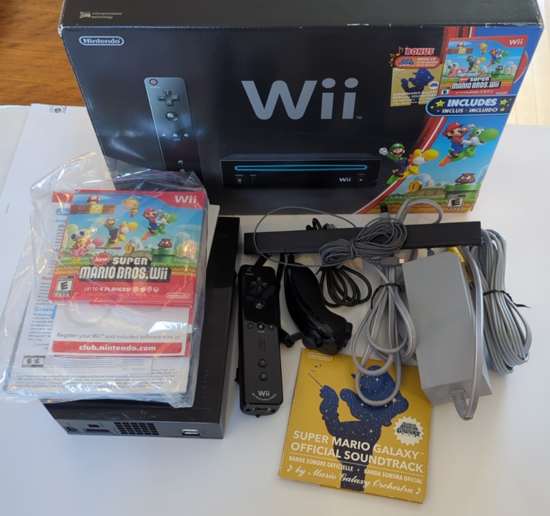 Nintendo Wii New Super Mario Bros Console Holiday Bundle In Box TESTED COMPLETE