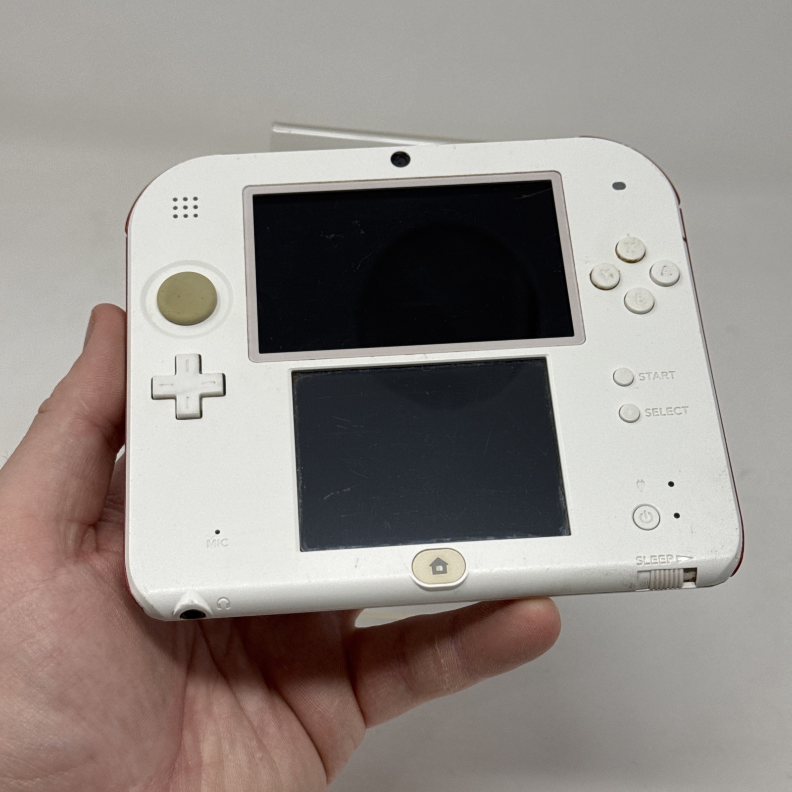 Nintendo 2DS Launch Edition 4GB White & Red Handheld System Tested Working
