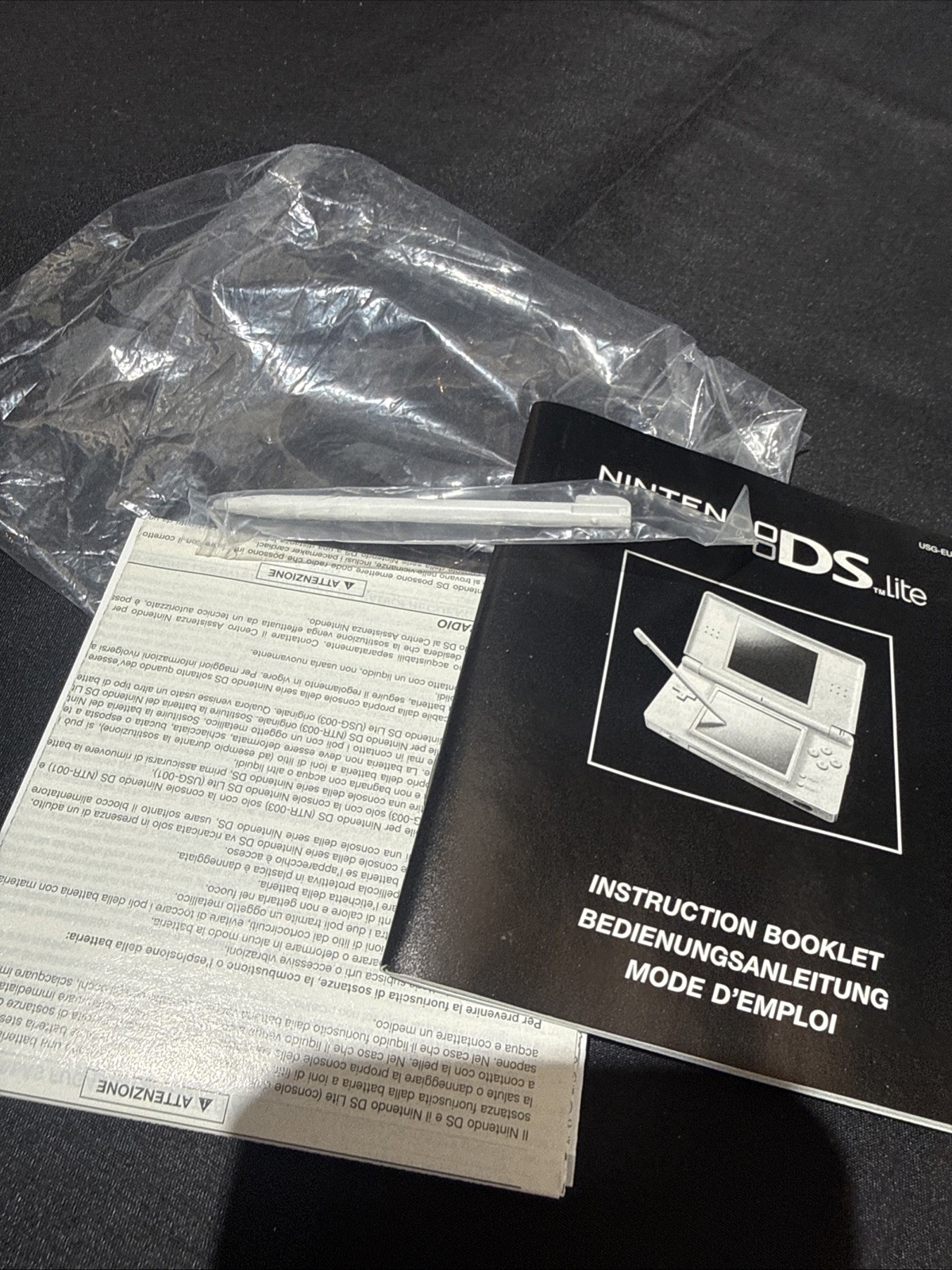 Nintendo DS Lite White Handheld Console CIB Tested Working
