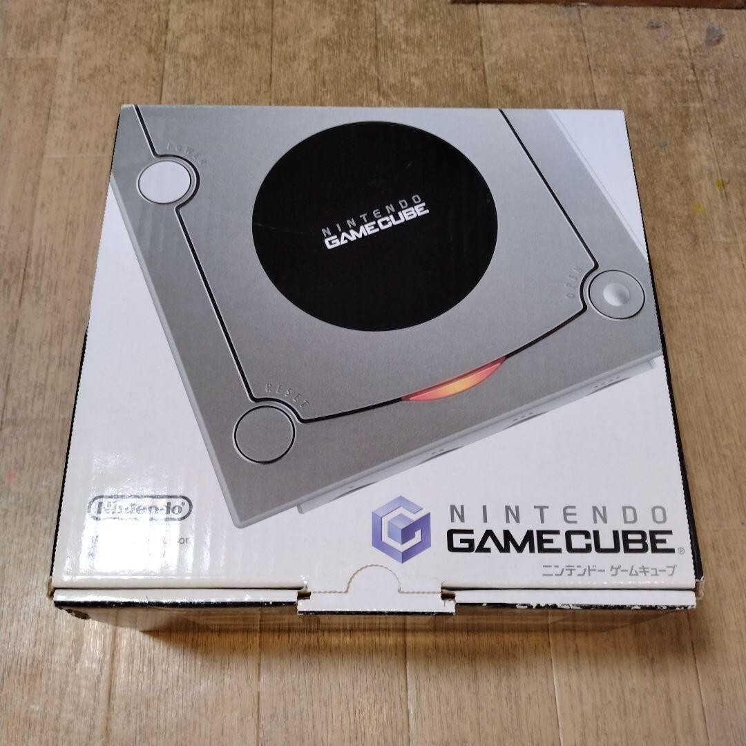Nintendo GameCube Console & Controller Silver Color with BOX and Manual japan