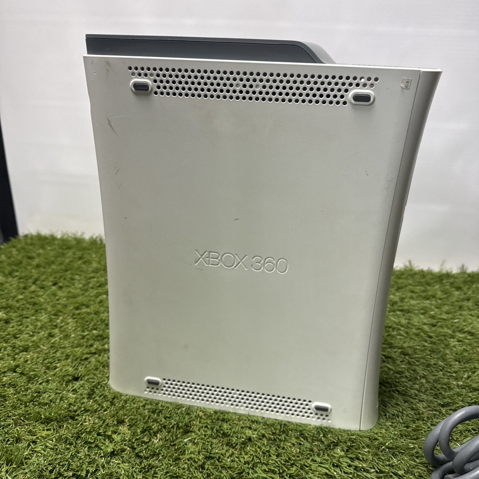 Xbox 360 Pro Console White With Power & AV Cord TESTED , No Controllers HDD