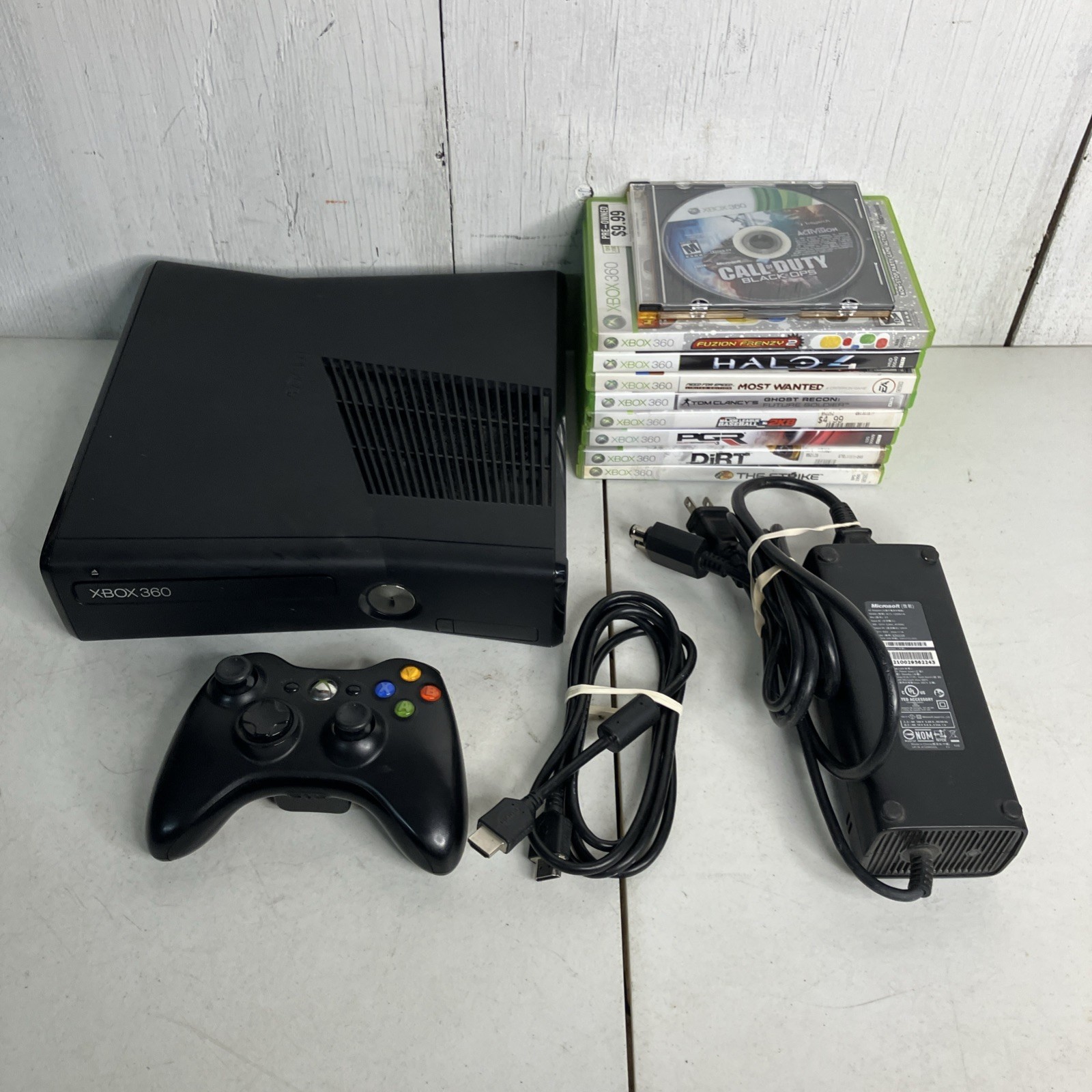 Xbox 360 S Slim Bundle 1439 Console 250GB 10 Games HALO 4 CALL OF DUTY BLACK OPS