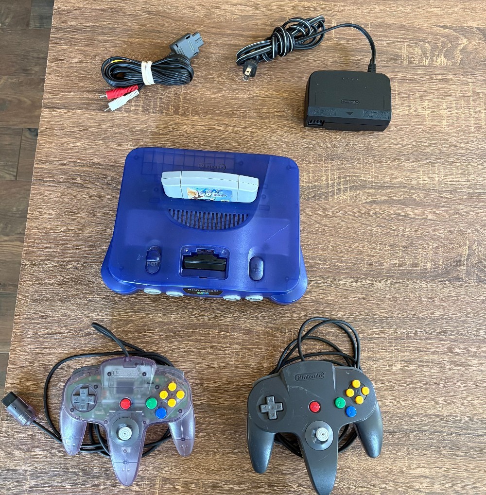Nintendo 64 Bundle – Atomic Purple – w/ 2 Controllers & 1 Game!