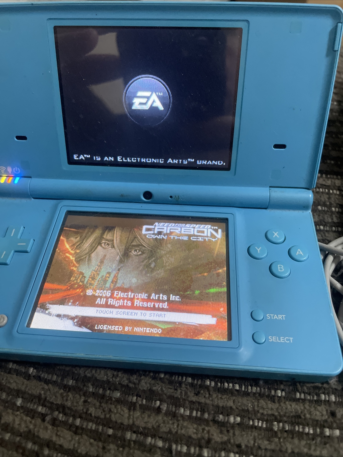 Nintendo DSi Blue System Handheld Console Bundle Lot Case Charger Stylus Games