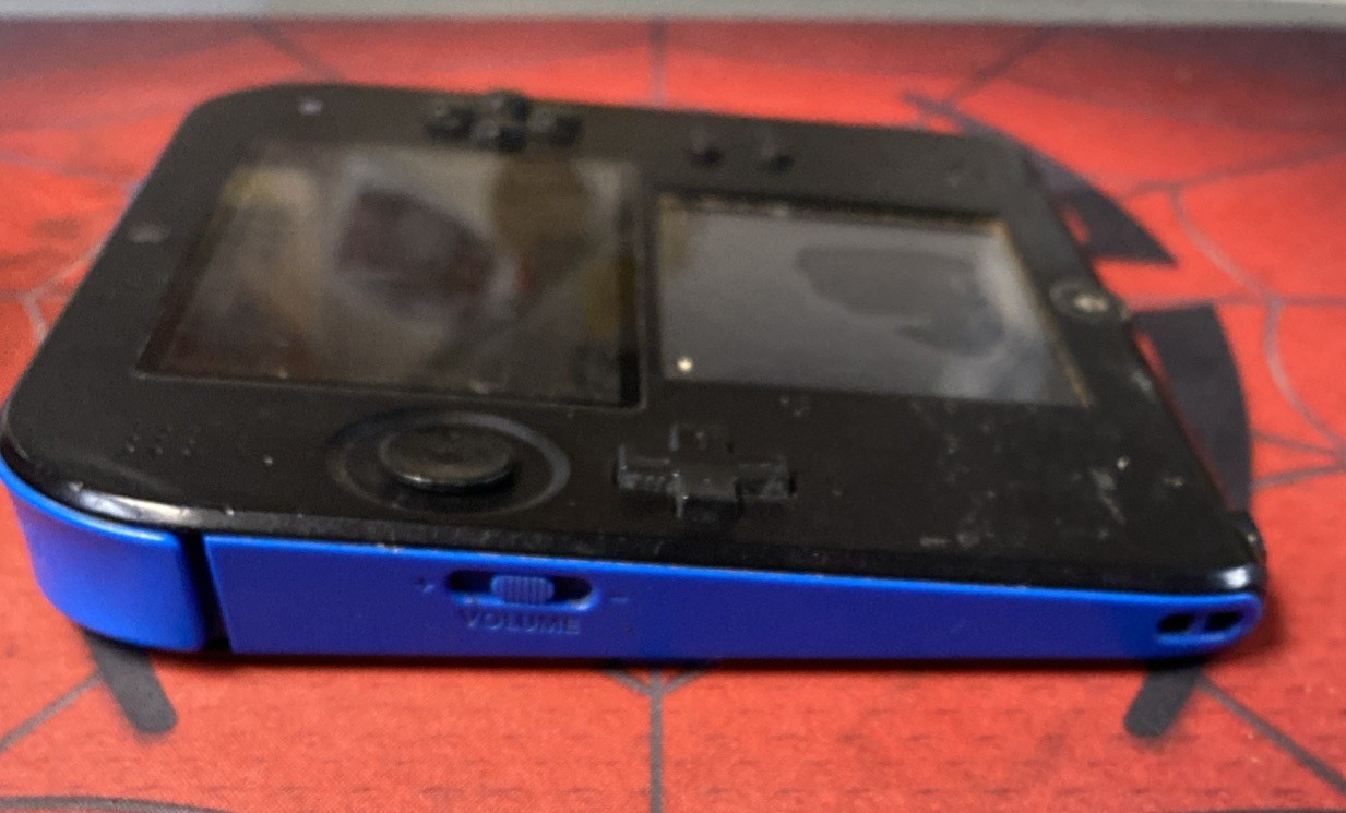 Nintendo 2DS System Blue *Parts or Repair*