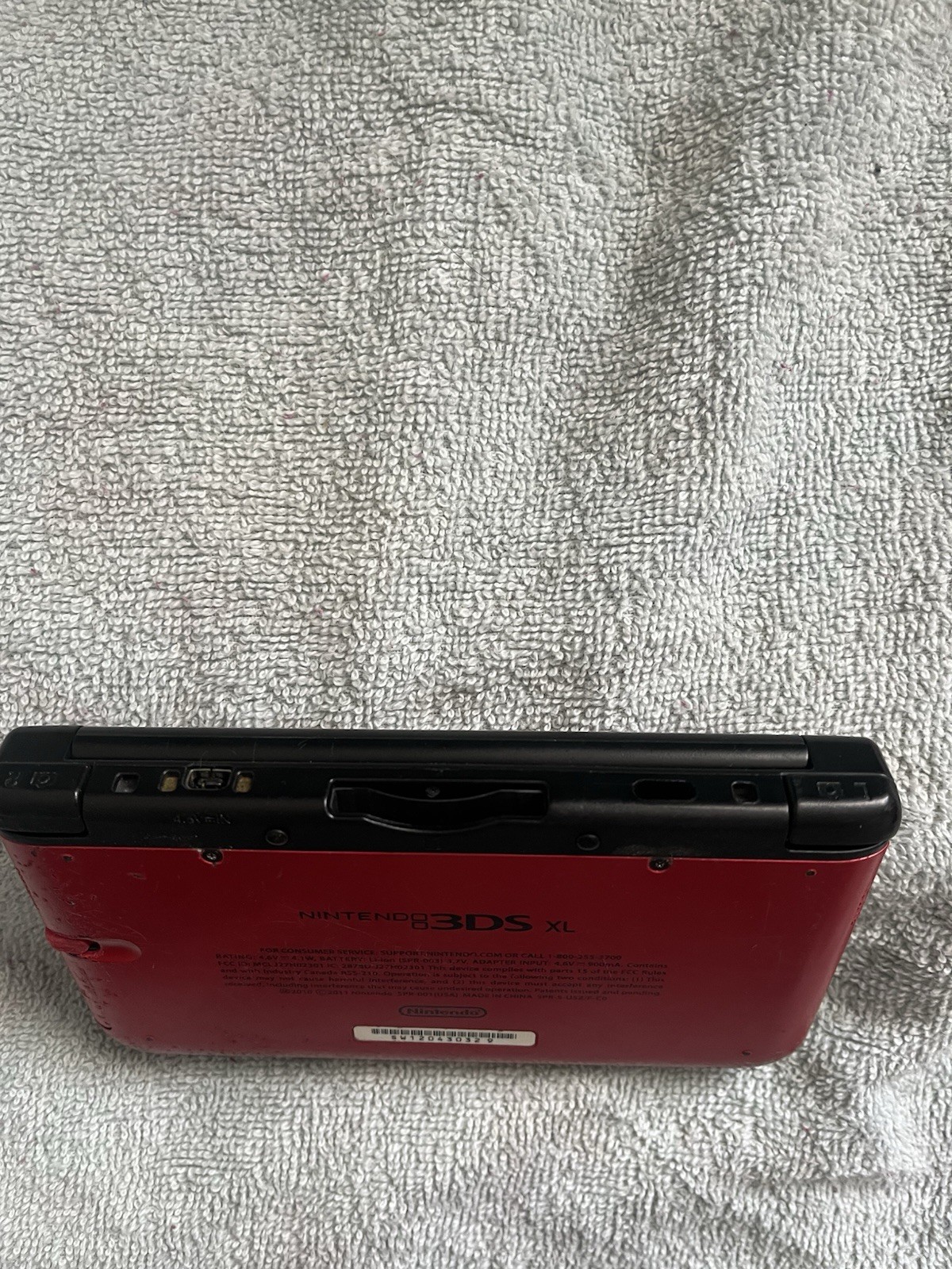 Nintendo 3DS XL Red/Black Handheld Console w/ Charger, Wi-Fi, 4GB NTSC-U/C