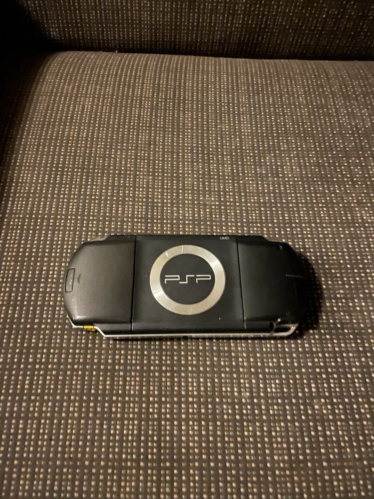 Sony PSP Go PSP-1001 PlayStation Portable – Black