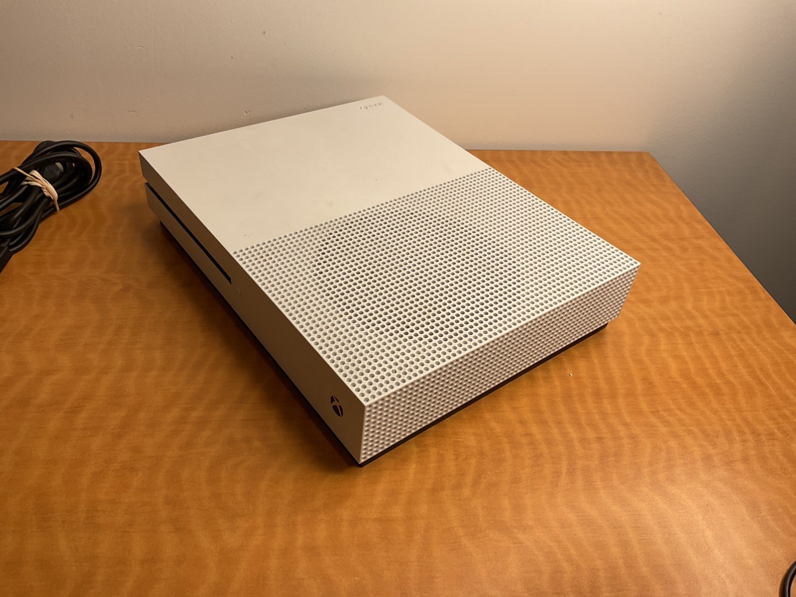 Microsoft Xbox One S Model 1681 White Console HDMI USB-A Ethernet Wi-Fi*Tested*