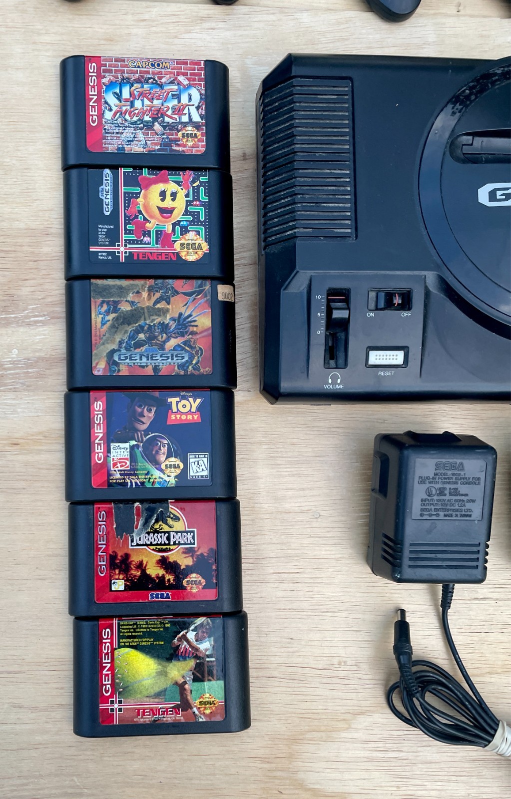 SEGA Genesis Console 1601 Model Games 2 Sets Mega Drive Japan & Taiwan Black