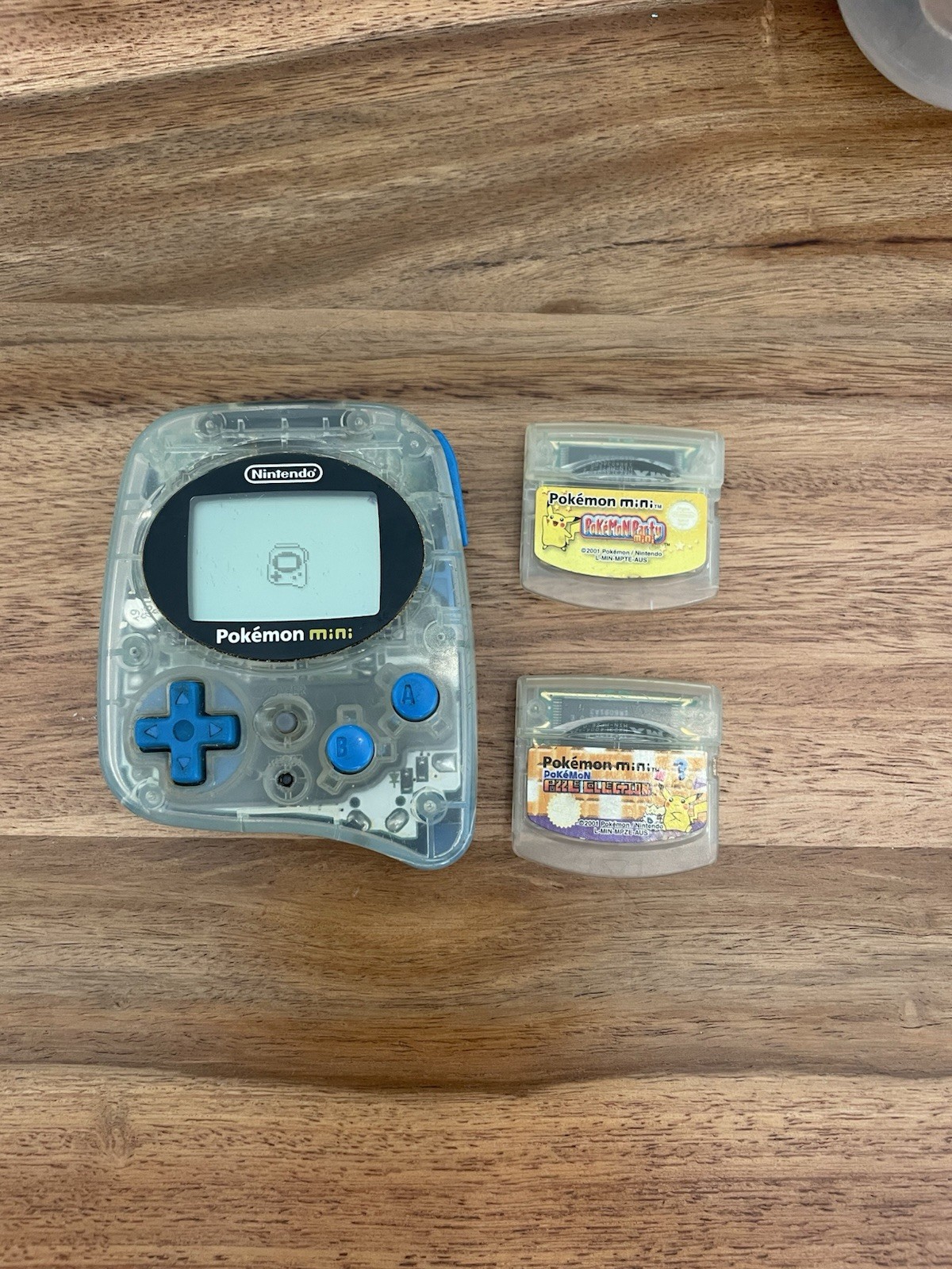 Pokemon Mini – Wooper Blue – Plus, Pokemon Party And Puzzle Collection Games