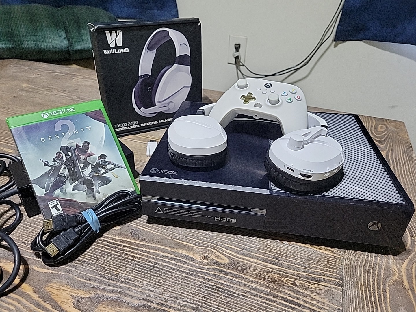 Xbox One 500GB Bundle with Destiny 2 Controller Power HDMI Headset Tested/Reset