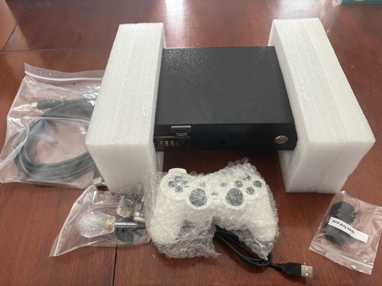 Pandora Black White WiFi HDMI E-Sports Box With Game Console