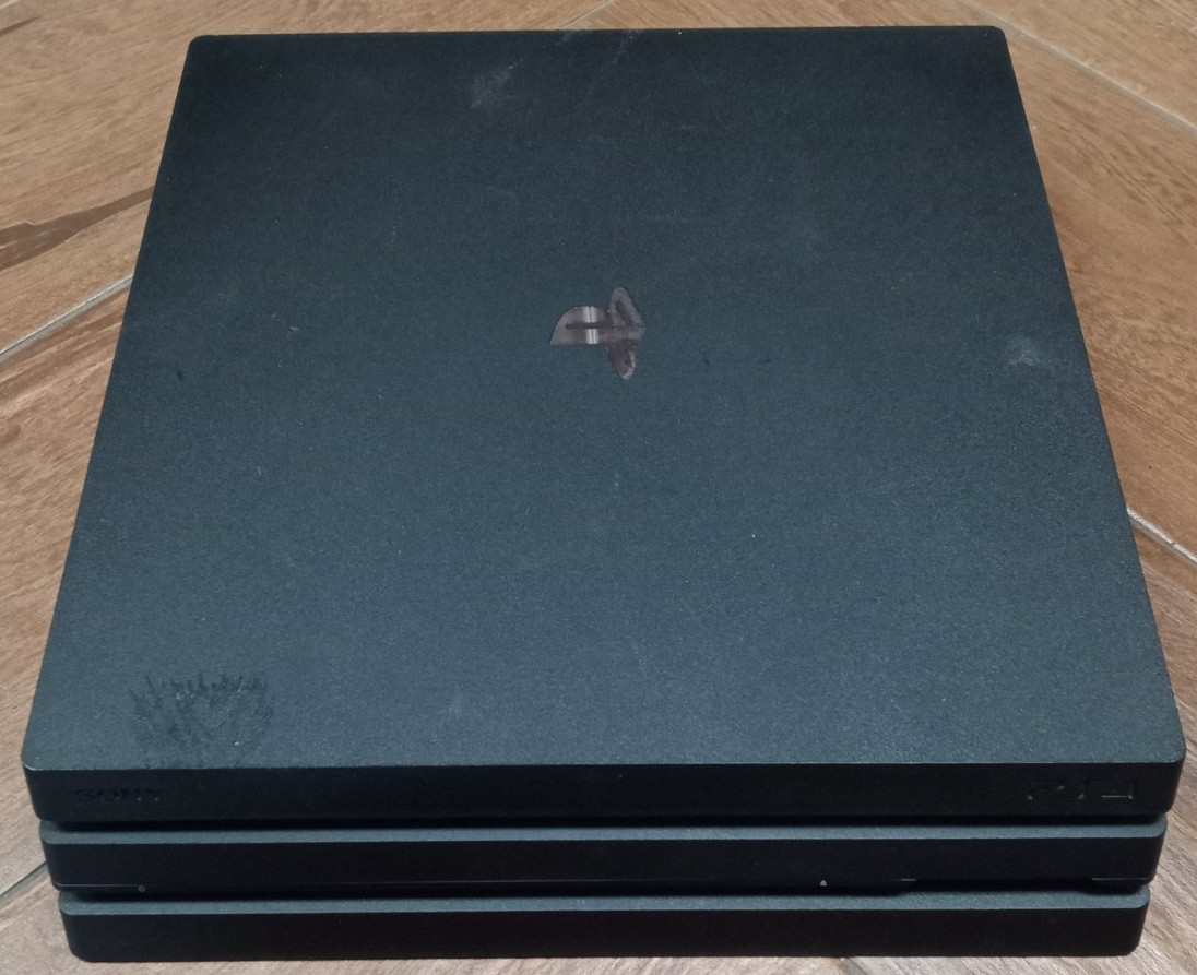 (MA2) Sony PlayStation 4 Pro 1TB CUH-7215B Console – Black