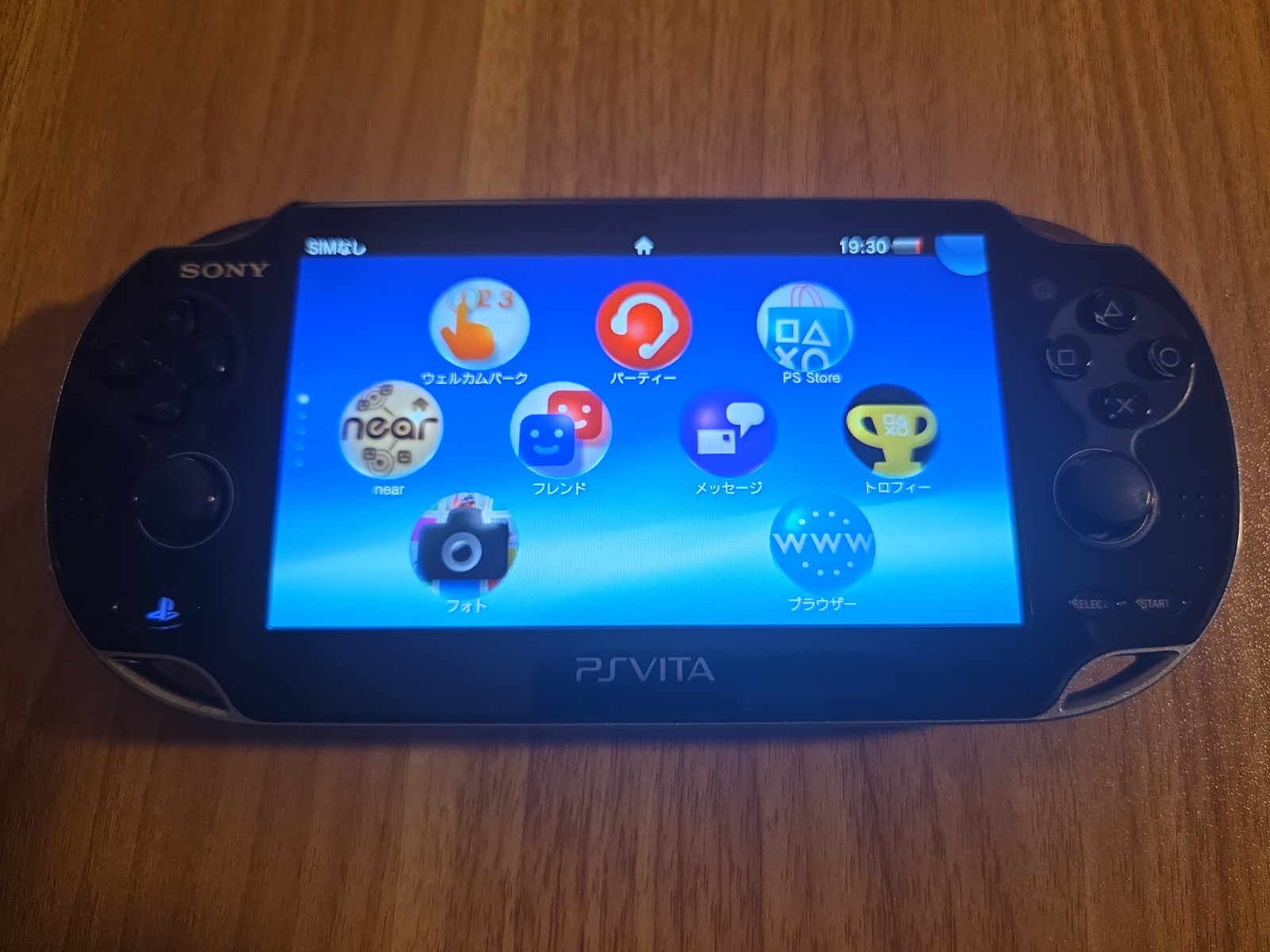 Sony Ps Vita PCH-1100 Crystal Black Model Console And Charger TESTED