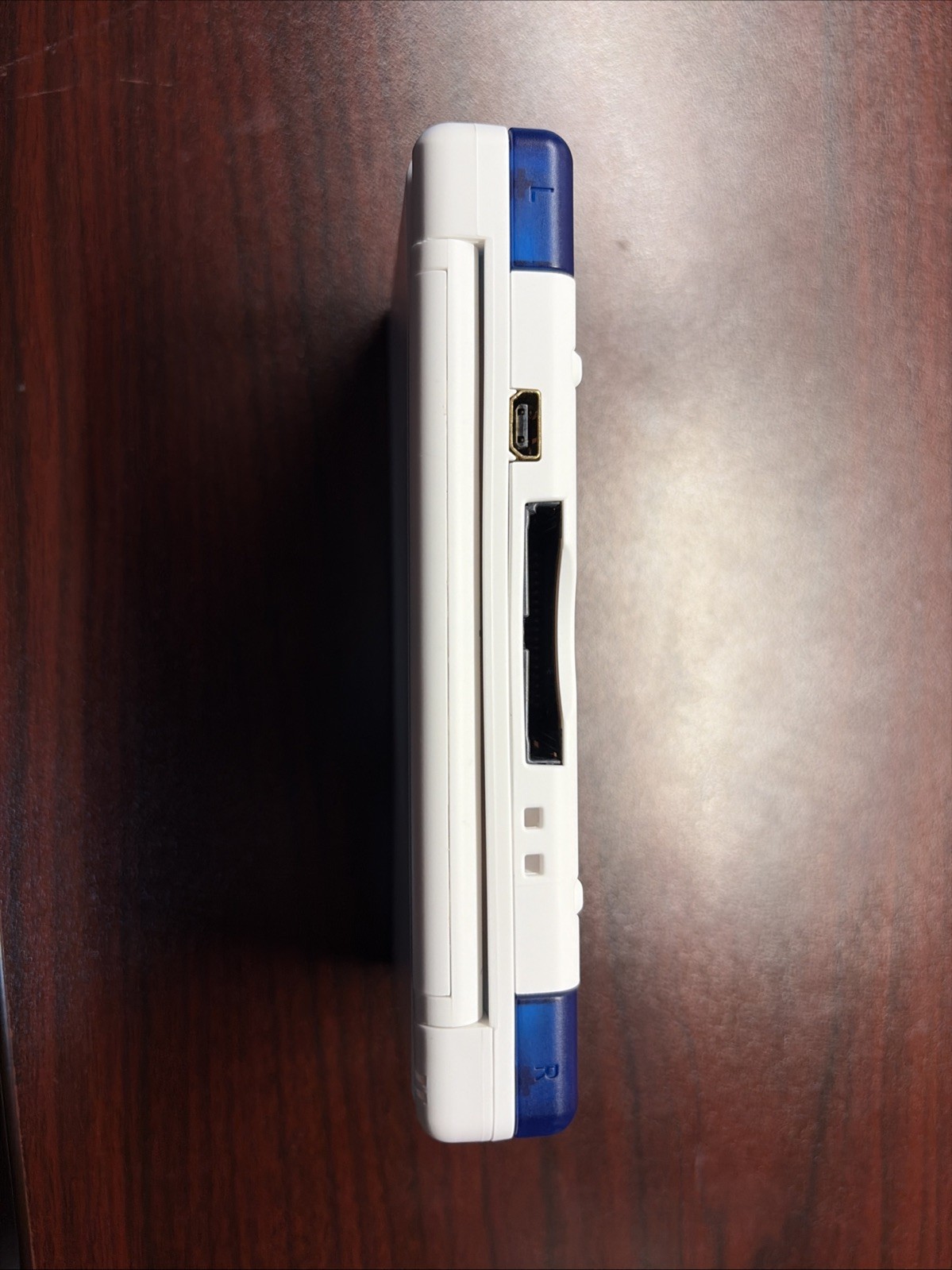 Nintendo DS Lite Handheld System Console for Nintendo DS – Polar White/Blue