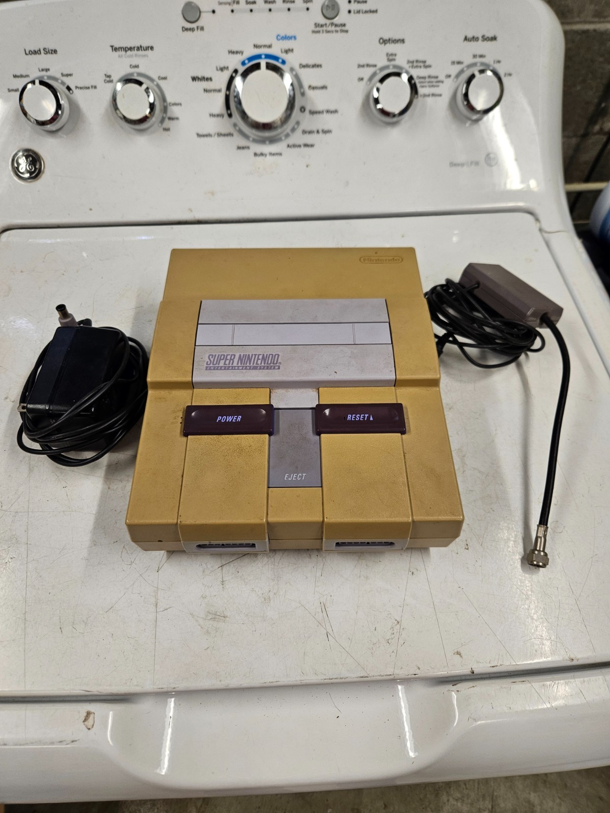 Super Nintendo SNES Console SNS-001 Cords Tested Working no controllers