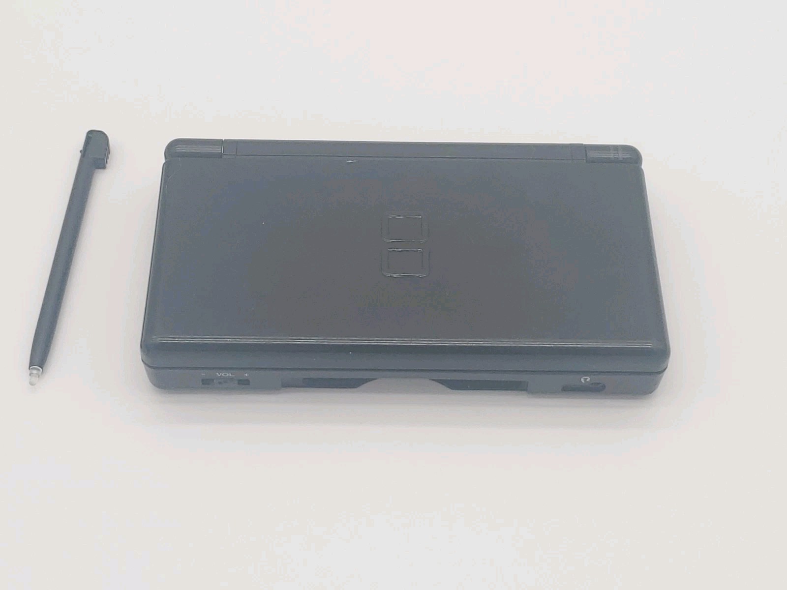 Nintendo DS Lite Handheld System – Black With Stylus