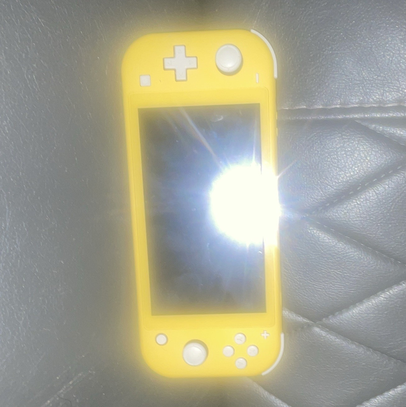 Nintendo Switch Lite Yellow Handheld Console 32GB 720p Region Free w/ Case