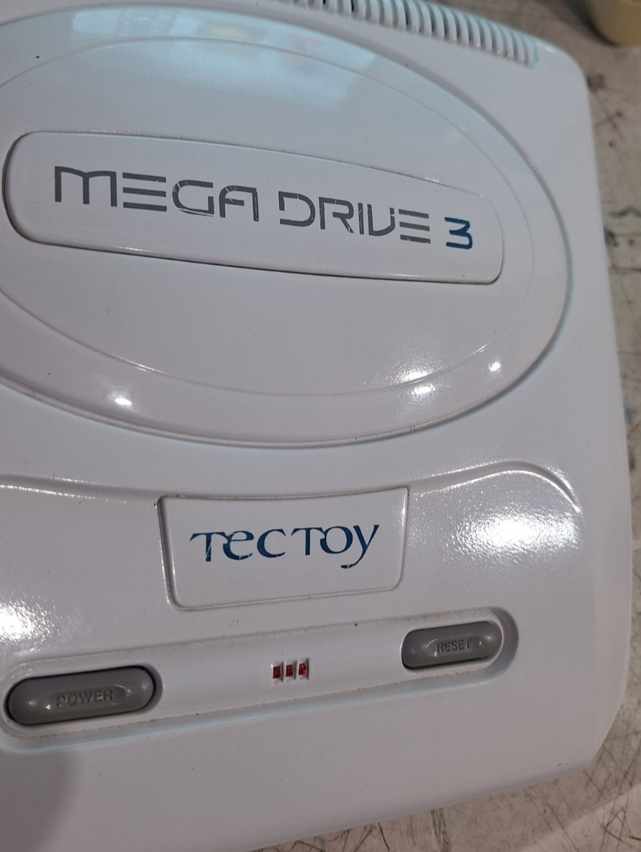 tec toy mega drive 3 with 81 games & controler original tectoy