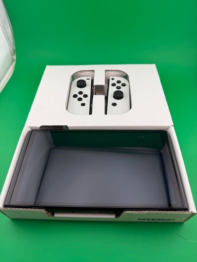 Nintendo Switch OLED Console White Joy-Con Complete in Box