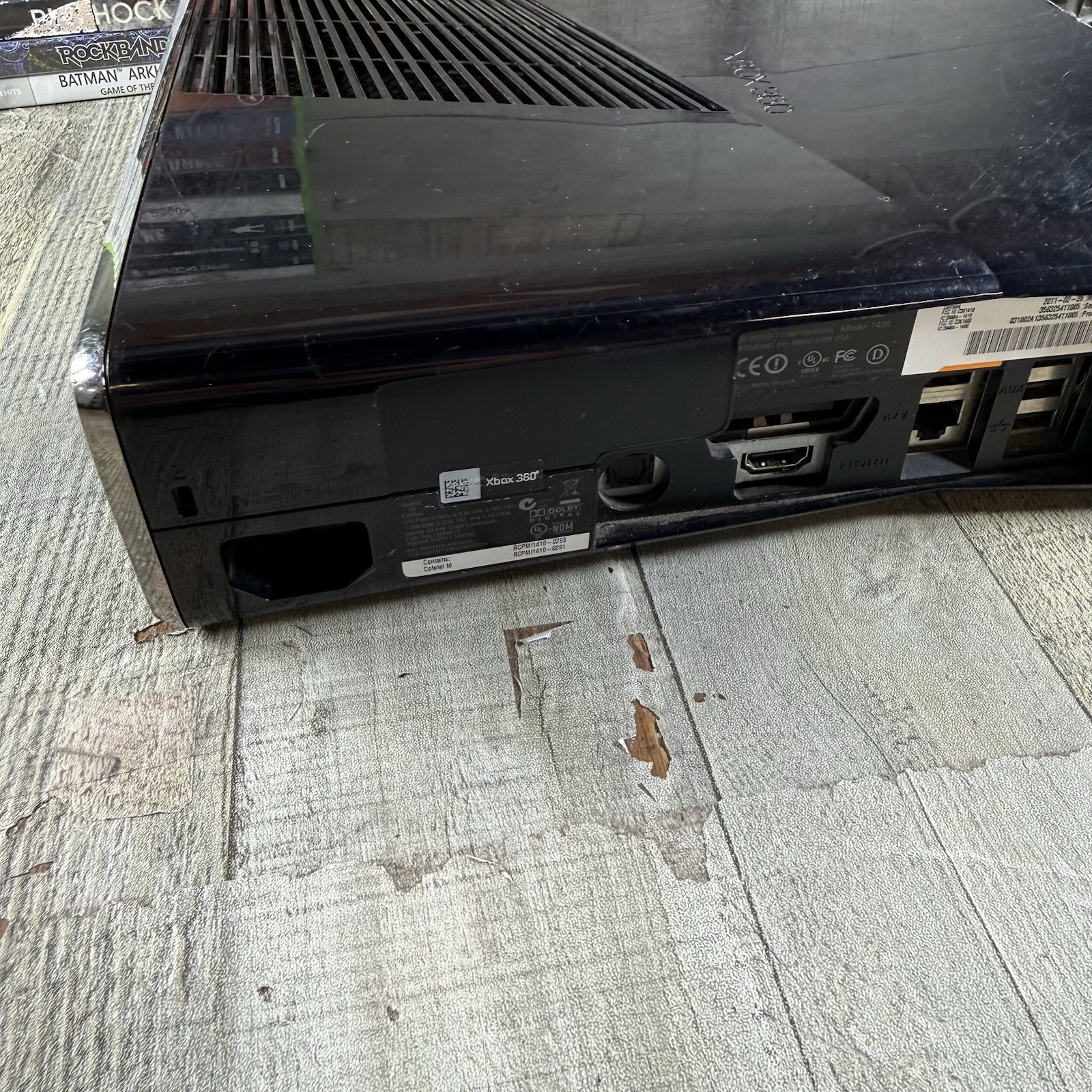 Microsoft Xbox 360 S 250GB Console, Controllers, Cables, 12 Games, Glossy Black