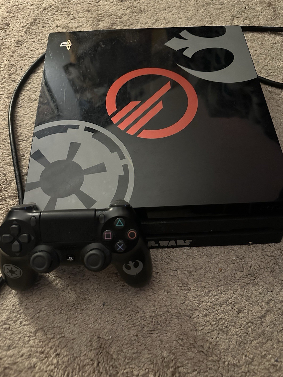 STAR WARS BATTLEFRONT PS4 PRO CONSOLE AND CONTROLLER-PLEASE READ DESCRIPTION
