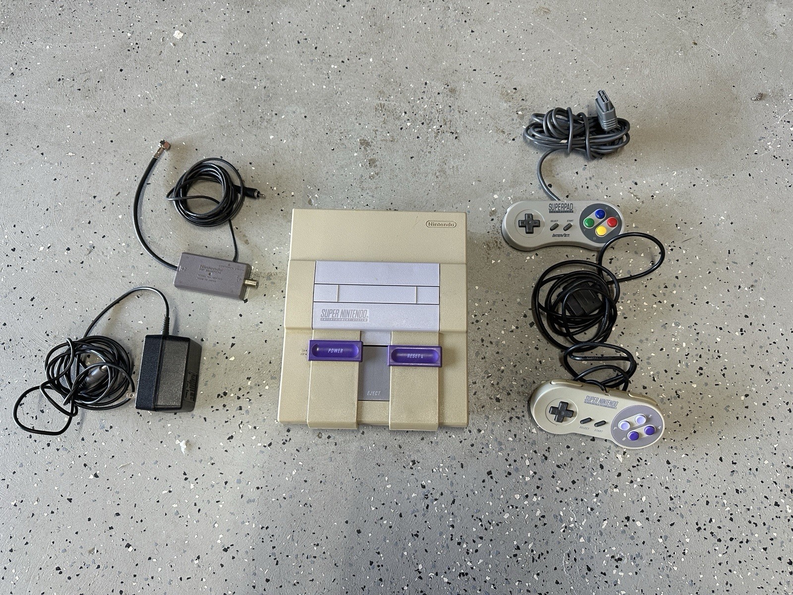 Super Nintendo SNES Game Console w/ Two Controllers